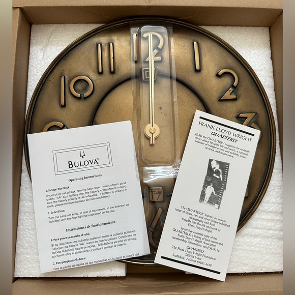 Bulova Frank Loyd Wright wall clock - Picture 4 of 6